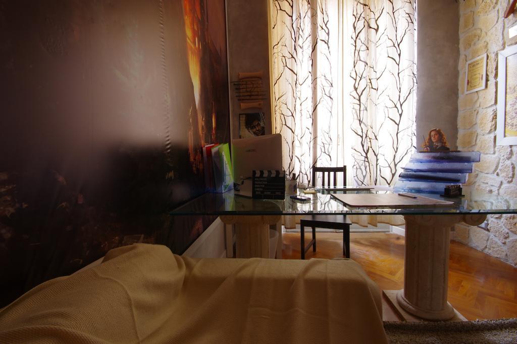 Movie Guesthouse Rome Bagian luar foto
