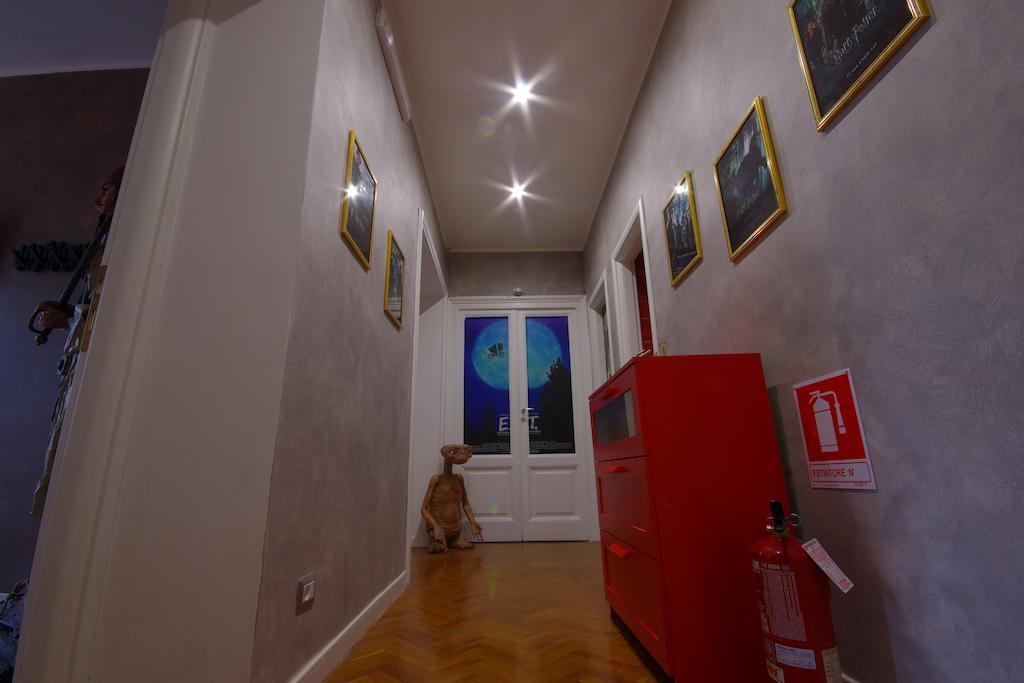 Movie Guesthouse Rome Bagian luar foto
