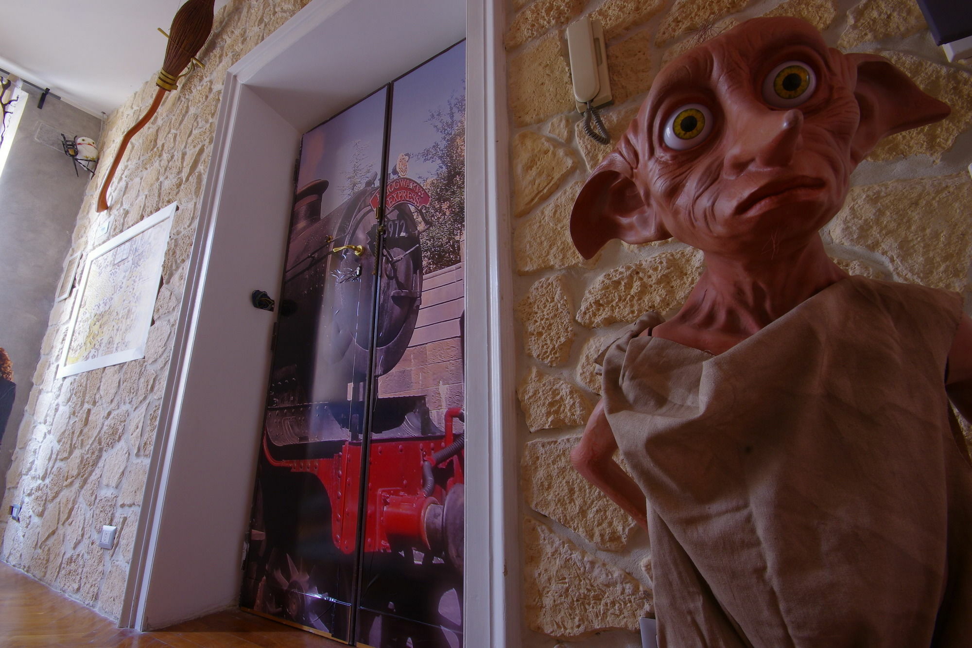 Movie Guesthouse Rome Bagian luar foto